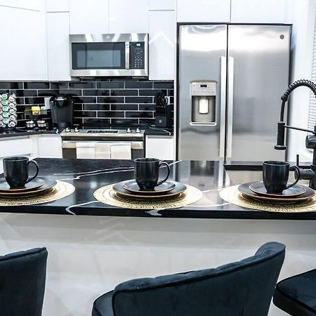 The London Apartment Филаделфия Екстериор снимка