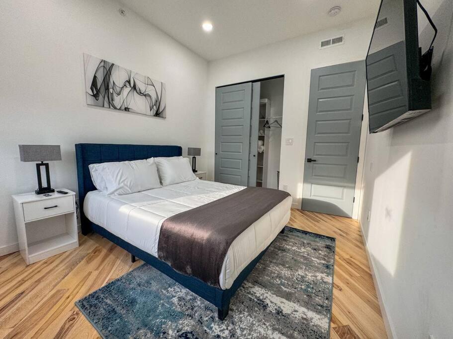 The London Apartment Филаделфия Екстериор снимка