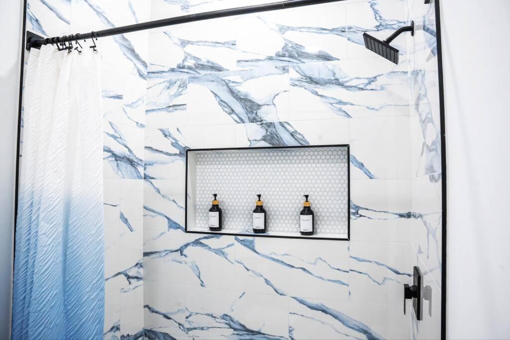 The London Apartment Филаделфия Екстериор снимка